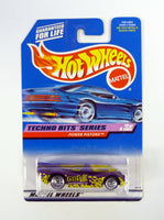 Hot Wheels Power Pistons #690 Techno Bits Series 2 of 4 Purple Die-Cast Car 1998