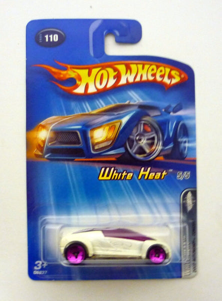 Hot Wheels 2002 Autonomy Concept #110 White Heat 5/5 White Die-Cast Car 2005